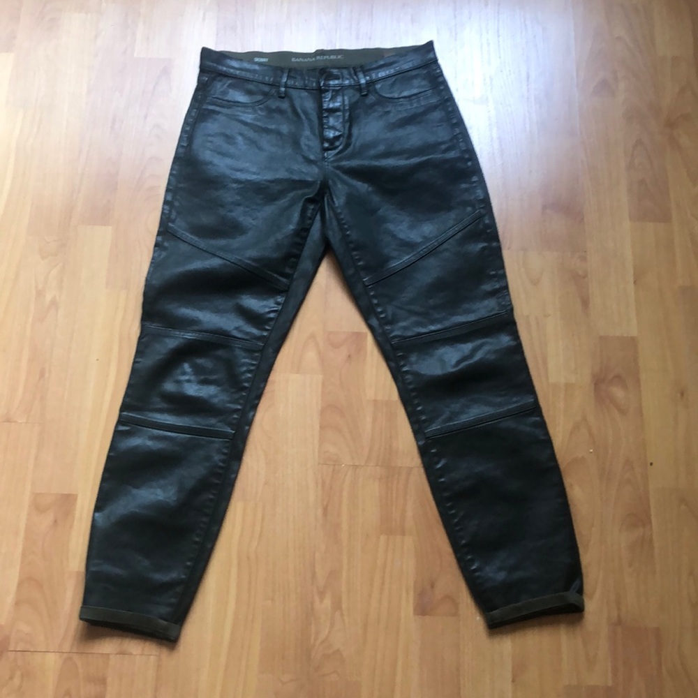 Banana Republic coated Olive Moto Pant size 28